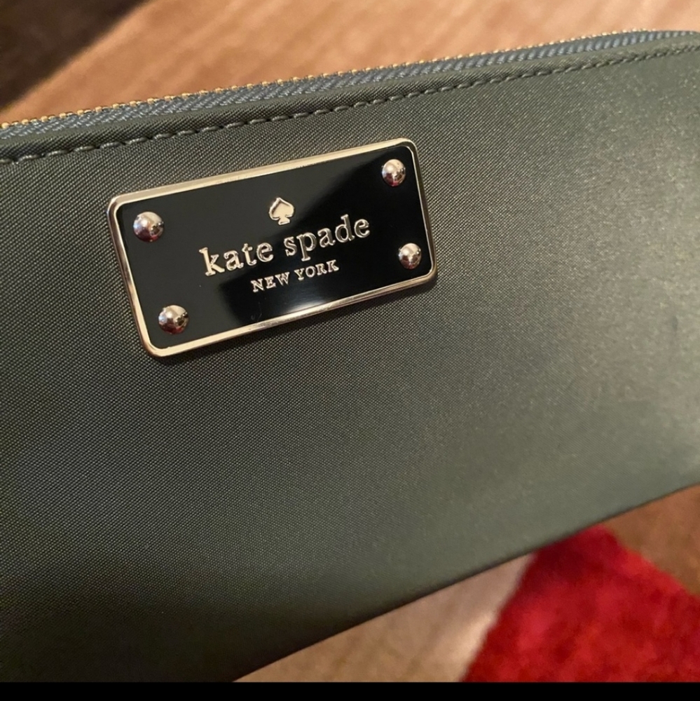 Kate Spade ♠️ Wallet《14k gold hardware》